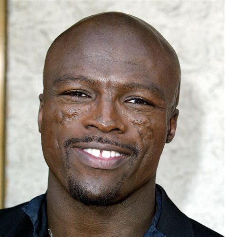 16 Celebrities Who Rock Their Unusual Features