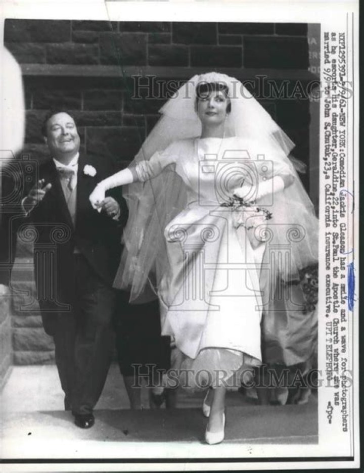 1961, Jackie Gleason escorts daughter Geraldine on her wedding day