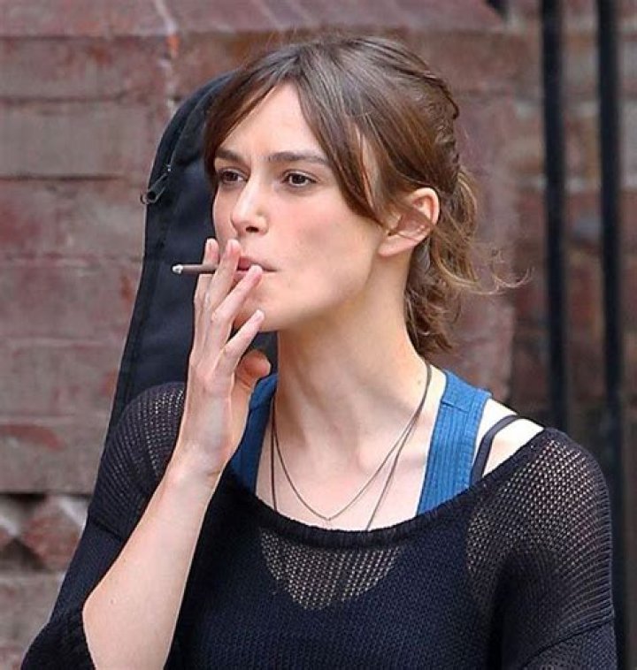 31 best Celebs caught smoking images on Pinterest Smoke, Smoking and