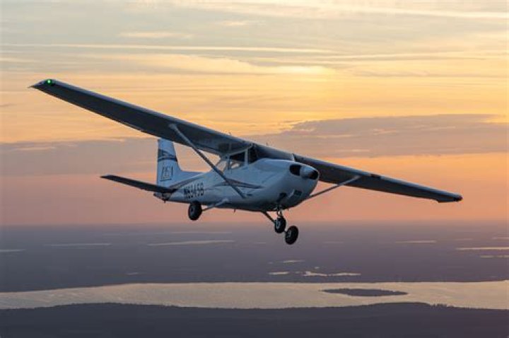 6 Dead in Cessna Plane Crash in Murietta, Calif. The New York Times