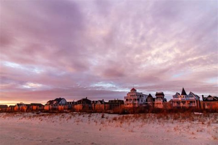 A View from the Beach NYPD's Bluest Kim Delaney