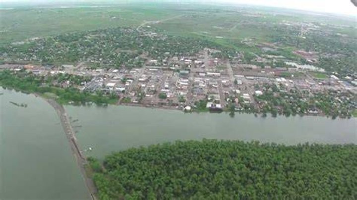 Aerial Footage of Pierre and Ft. Pierre, SD Flooding June 2011 YouTube