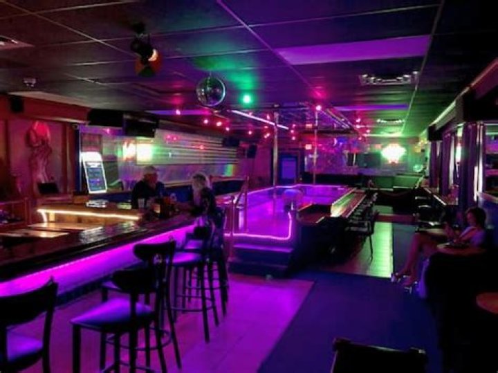 Alabama strip clubs open, not revealing pandemic lap dance policy
