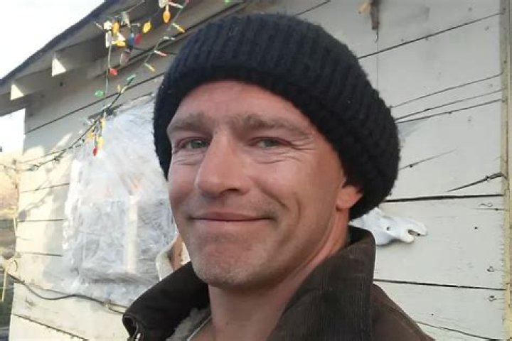 Alaskan Bush People's Gabe Brown pays tribute to brother, shows off beard