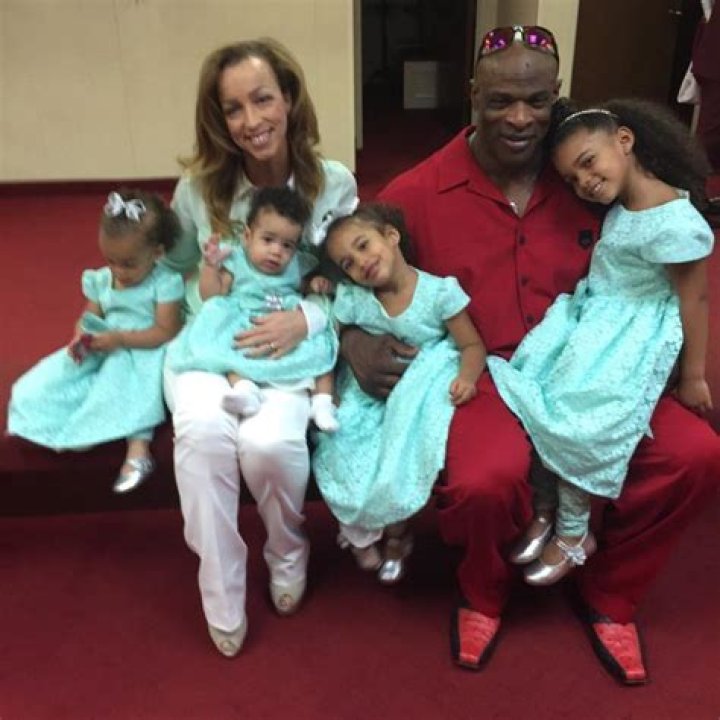 Alicia Leigh Willis Biography, Age, Family, Husband, Children, Salary and Net Worth