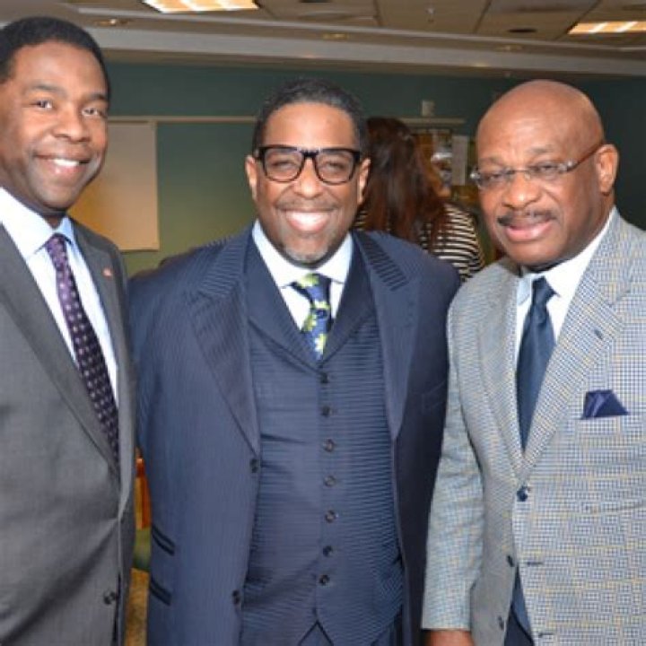 Alvin Brown billionaire benefactor Willie Gary loses 2M property in