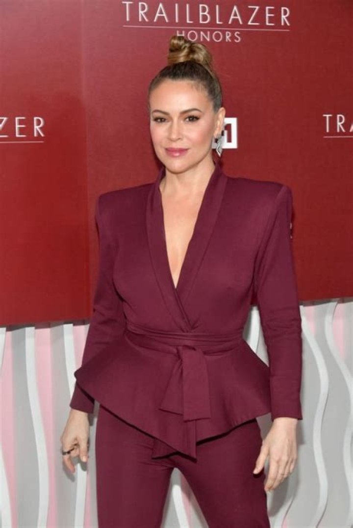 Alyssa Milano HawtCelebs