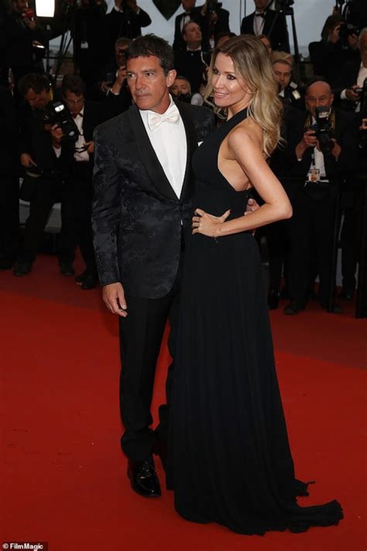 Antonio Banderas, 58, scoops award for Best Actor Daily Mail Online
