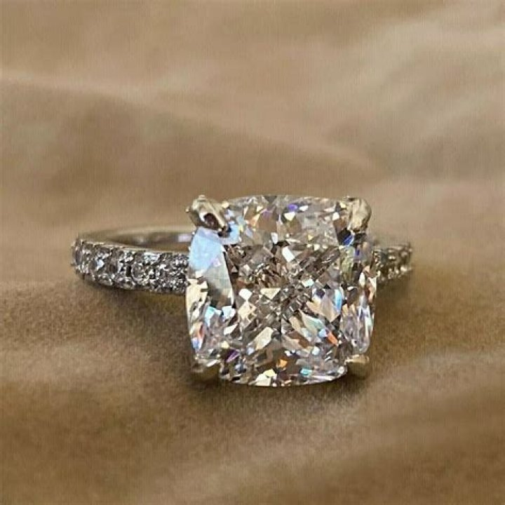 Arie Nicole&rsquo;s Cushion Cut Diamond Ring
