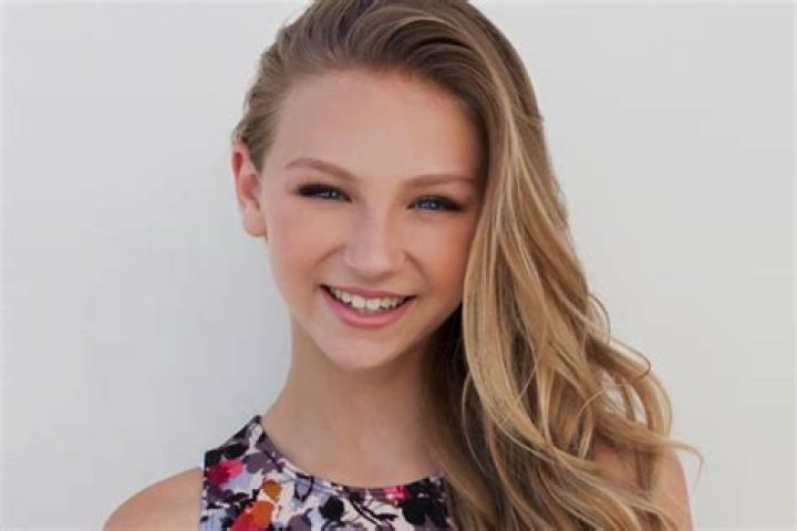 Autumn Miller – biography, age, parents, family, facts about the dancer