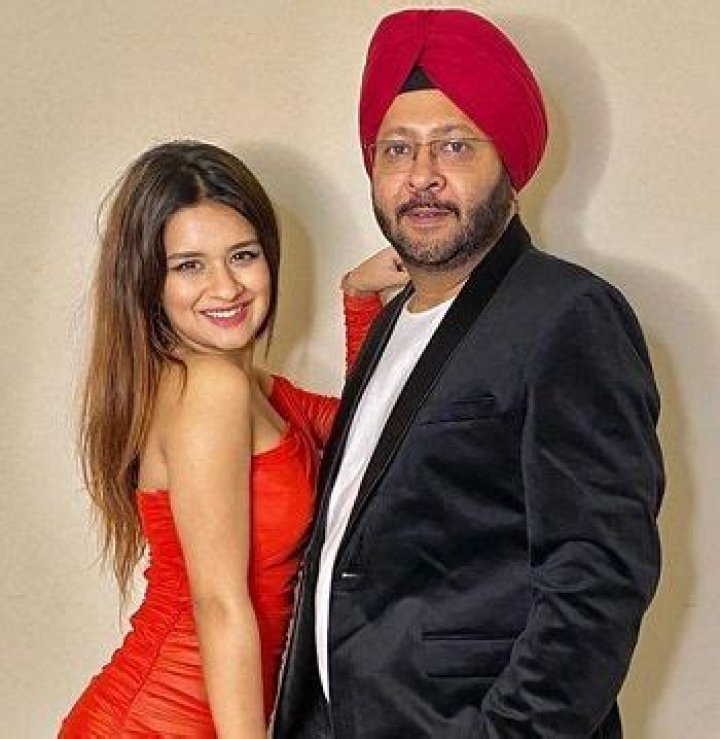 Avneet Kaur Height, Weight, Age, Boyfriend, Biography, Family & Affairs