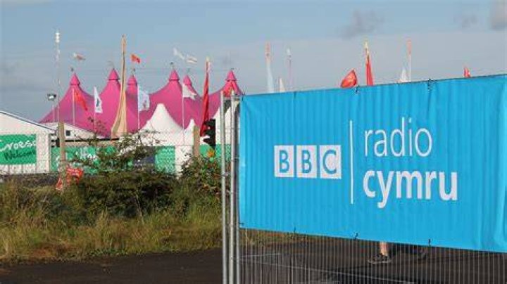 BBC Radio Cymru Hywel Gwynfryn