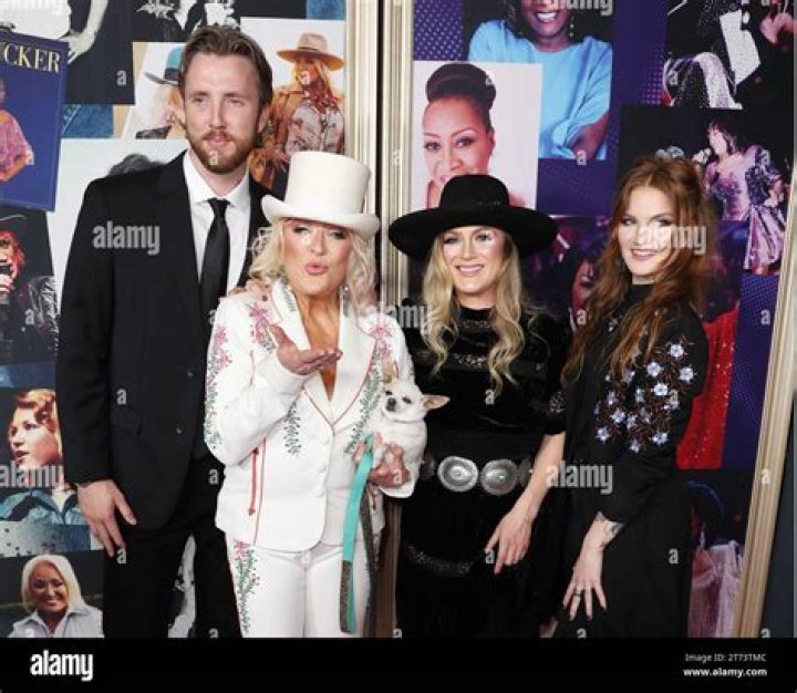 Beau Grayson Tucker - Been Reed and Tanya Tucker's Son, Learn About His Age, Bio, Net Worth, And Mor