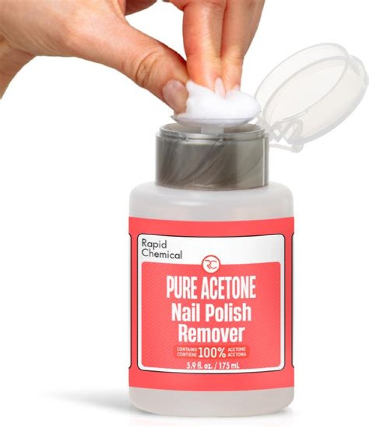Beauty fans are going wild for a 4 nail varnish pen which leaves no mess and is perfect for shaky