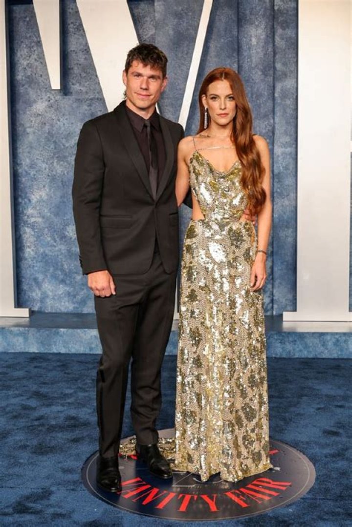 Ben Smith-Petersen Wiki, Age (Riley Keough's Husband) Biography, Kids & More 5 Ben Smith-Petersen with Riley Keough Wife