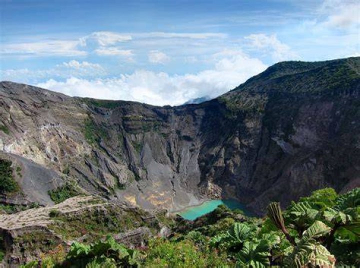 Best Time to See Irazu Volcano in Costa Rica 2023 Rove.me