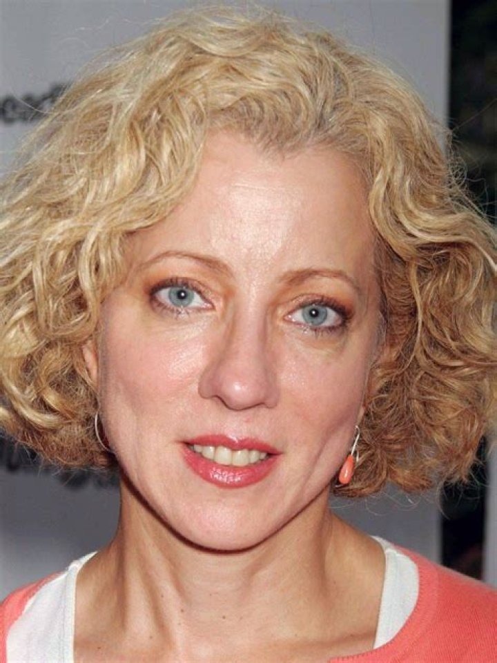 Beth Karas AdoroCinema