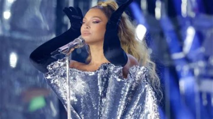 Beyonce Drops New Song 'Before I Let Go,' Live Album