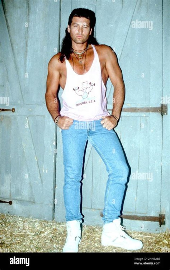 Billy Ray Cyrus Wiki, Parents, Age, Wife, Career, Net Worth & More. 1 Billy Ray Cyrus Wiki