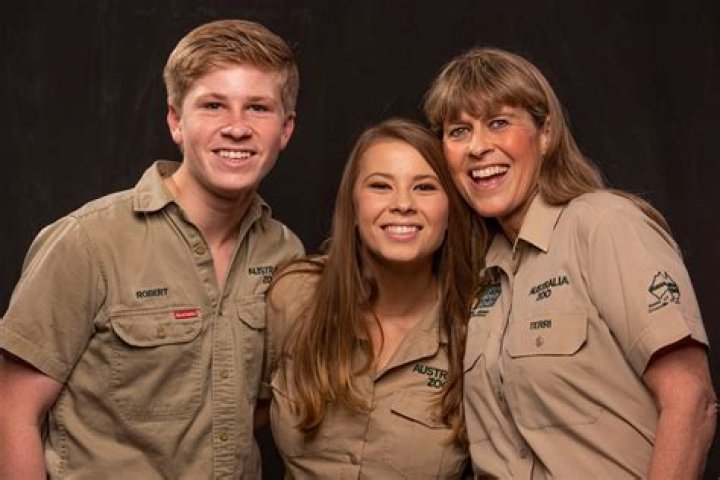 Bindi Irwin compares Steve Irwin's death to losing part of your heart
