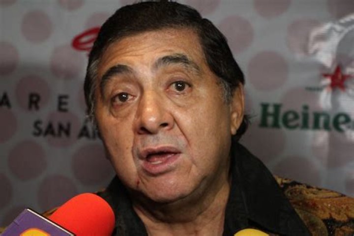 Biograf&iacute;a de Carlos Bonavides Edad, estatura, pack, esposa, hijos