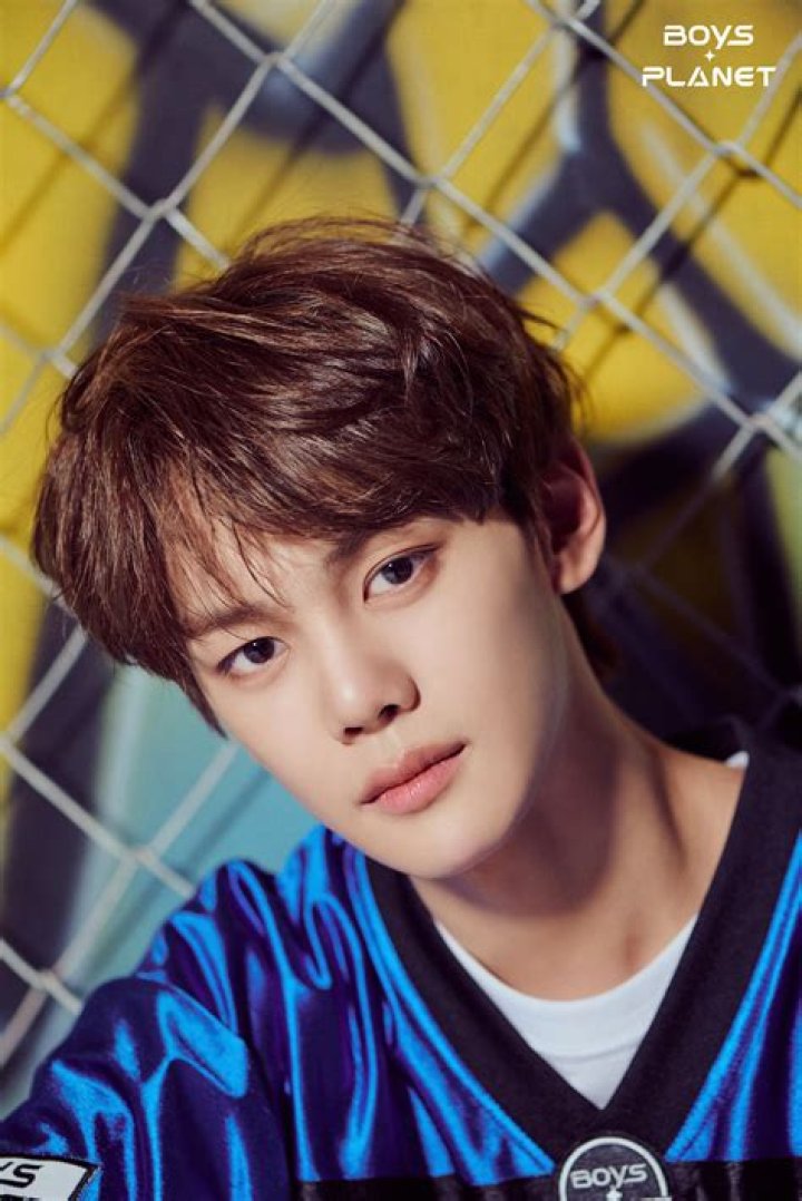 boys 999 ricky predebut kpop icon, Young and rich