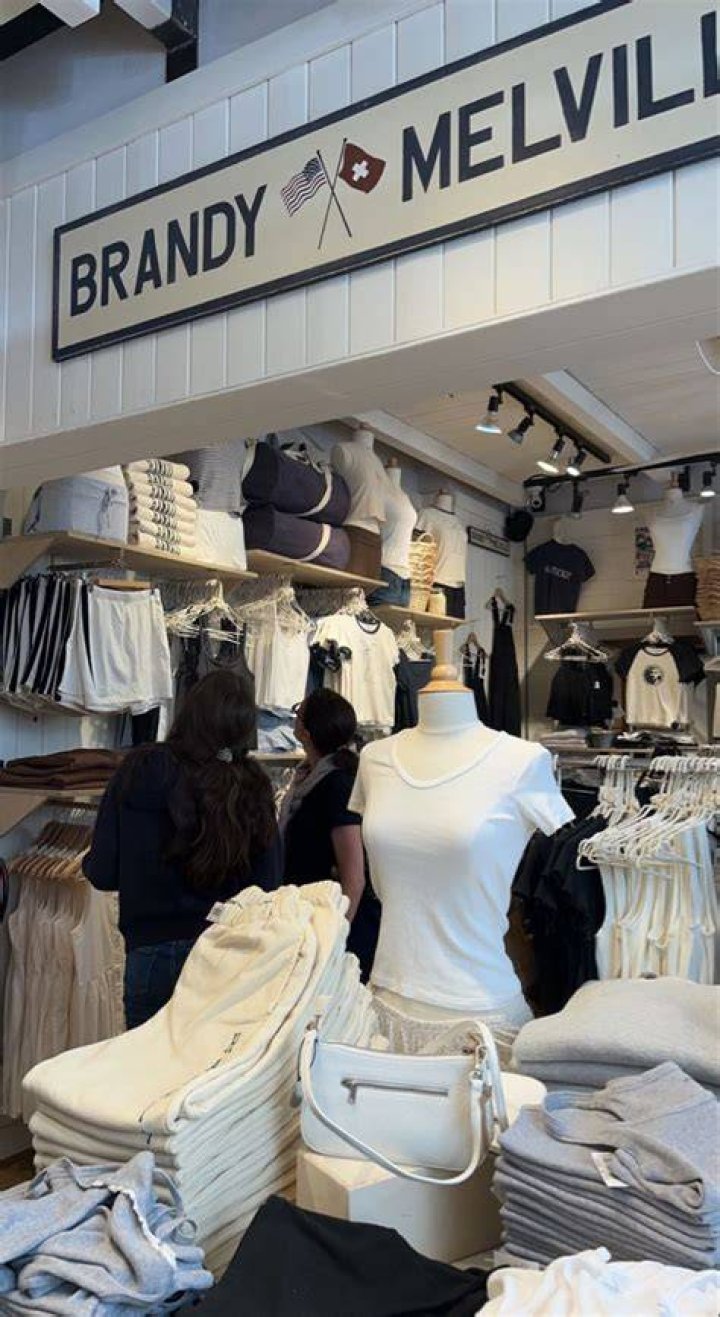 Brandy Melville munimoro.gob.pe
