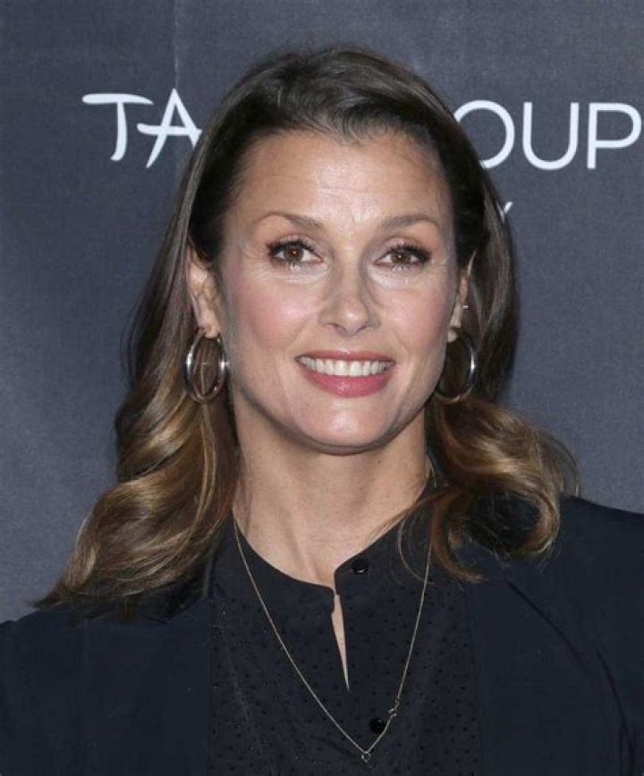 Bridget Moynahan bio age, son, net worth, husband