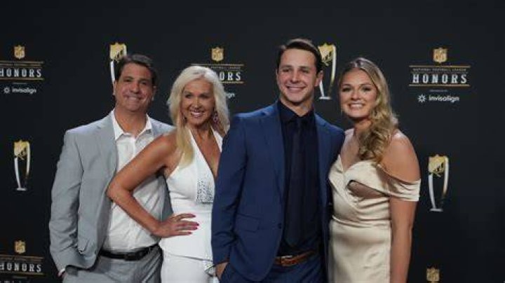 Brock Purdy shares engagement to girlfriend Jenna Brandt