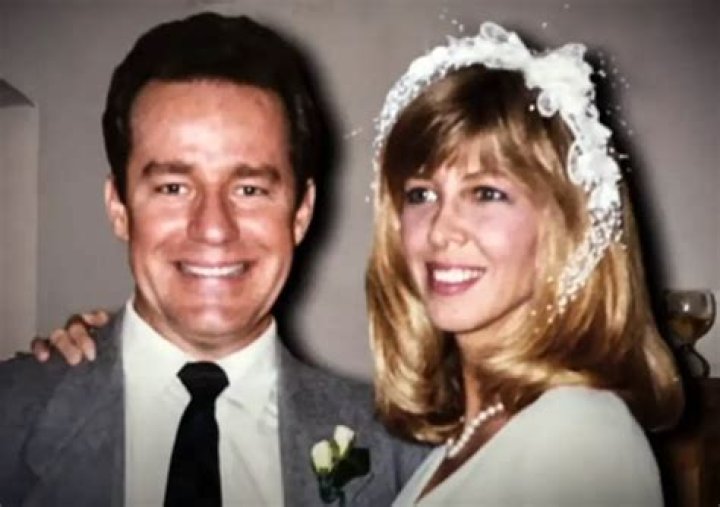 Brynn Hartman - Bio, Facts, Family Life of Phil Hartman's Wife 2 Brynn Hartman was the third wife of Phil Hartman (Canadian-American actor, comedian, screenwriter, and graphic artist) who killed him in his sleep
