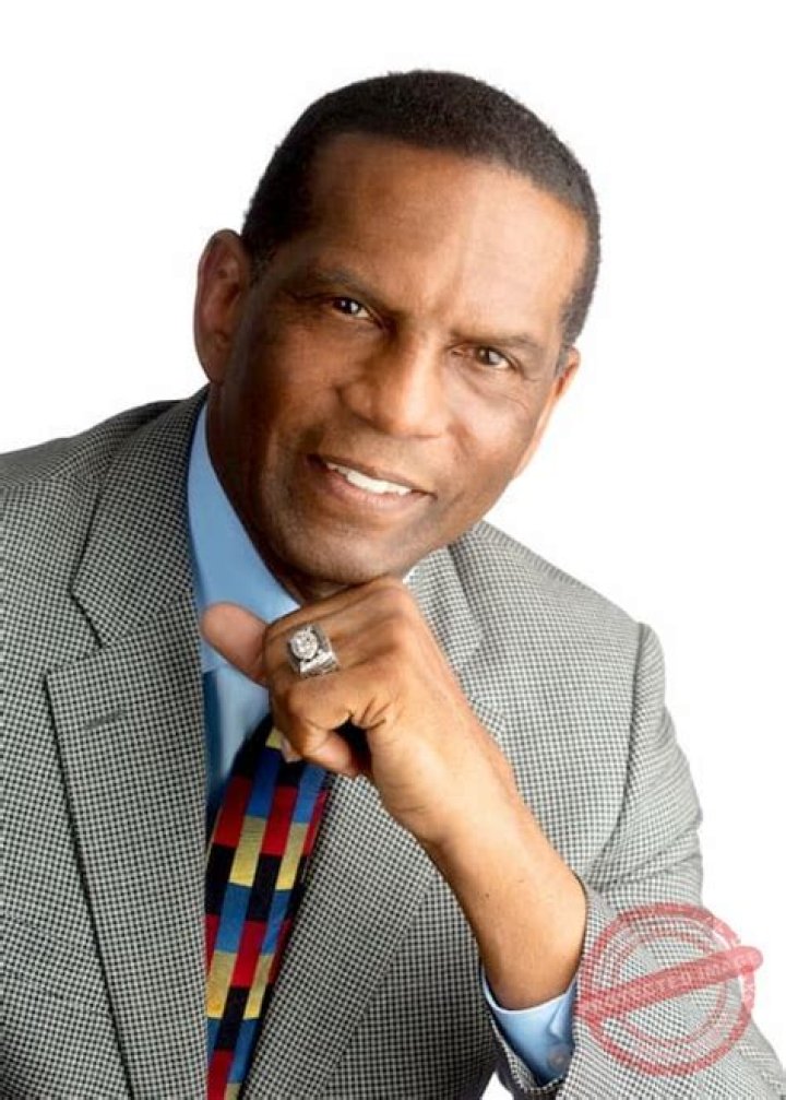 Burgess Owens Wiki, Age, Net Worth, Height, Wife, Family, NFL and RNC