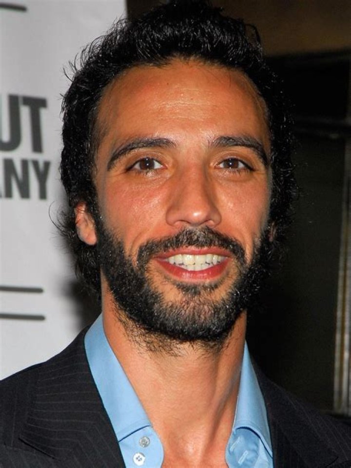 Carlos Leon Biography, Age, Height, Wife, Net Worth, Family |