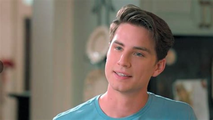 Carson Rowland Su biografía