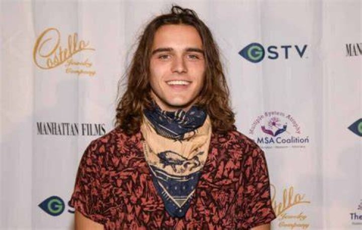 Charlie Gillespie age, height, wife, net worth, biography Kemi Filani