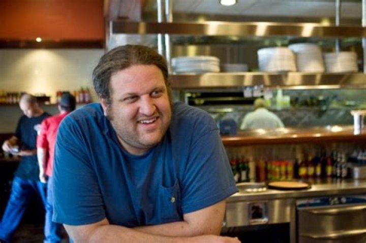 Chef Aaron May Net Worth, Age, Height, Weight, Early Life, Career, Bio