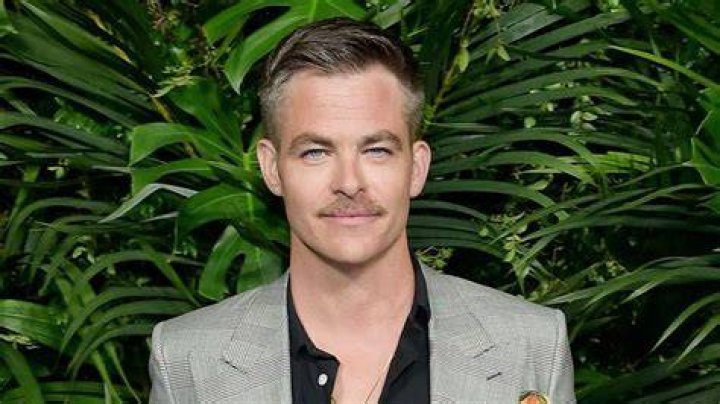 Chris Pine Buys L.A. Bungalow for Nearly 1.4 Million Architectural