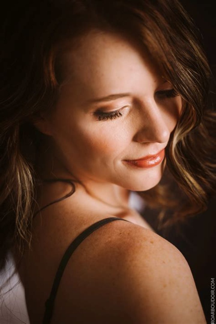 Cincinnati Ohio Studio Boudoir Photographer Tough and Tender &mdash; Roar
