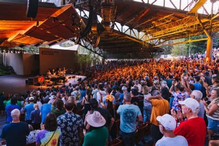 Clinton Kane Concerts & Live Tour Dates 20242025 Tickets Bandsintown