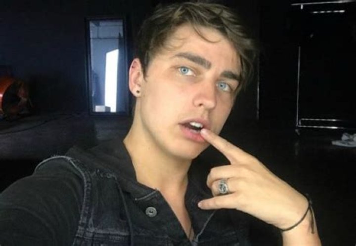 Colby Brock Wiki, Age, Height, Weight, Bio, Family, Girlfriend, Profile & Facts 2 Colby Brock Height Weight Age Biography