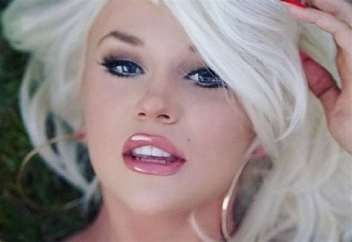 Courtney Stodden Height, Age, Husband, Biography, Family, Net worth