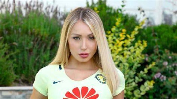 Daniella Chavez claims she once slept with soccer superstar Cristiano