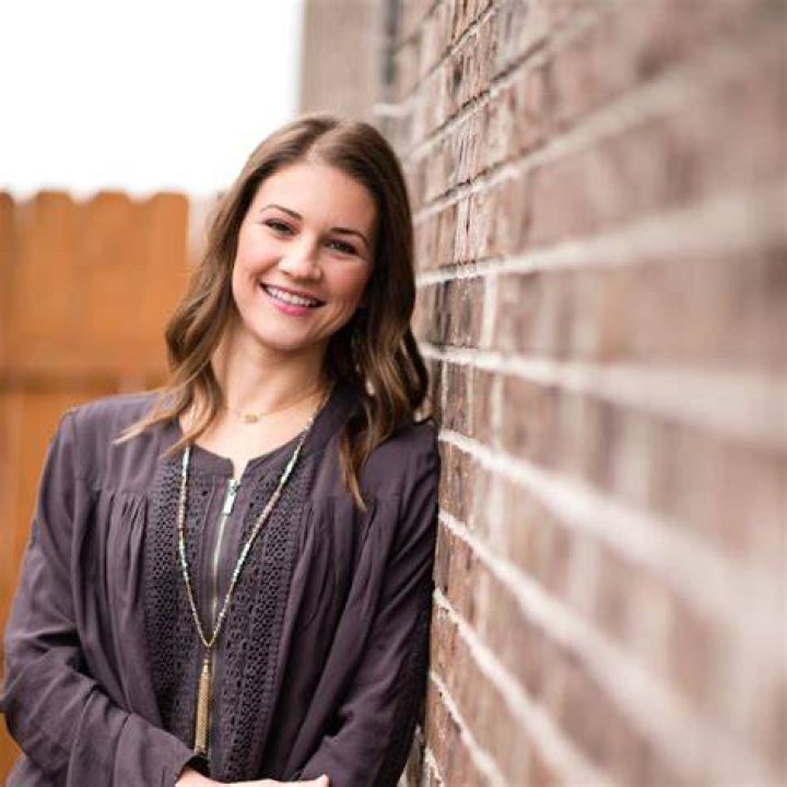 Danielle Busby Bio, Facts, Family Life of Reality Personality