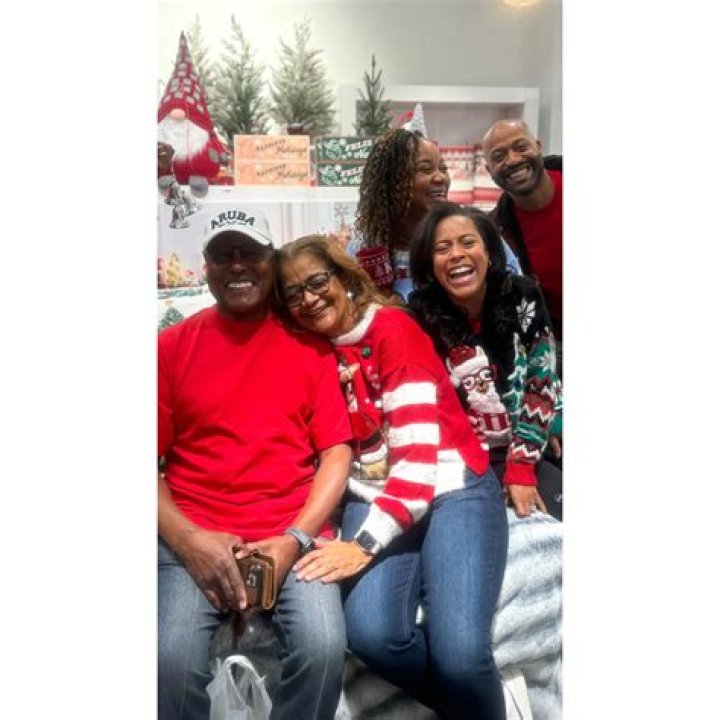 Darnell Savage family, wife, children, parents, siblings Celebrity FAQs