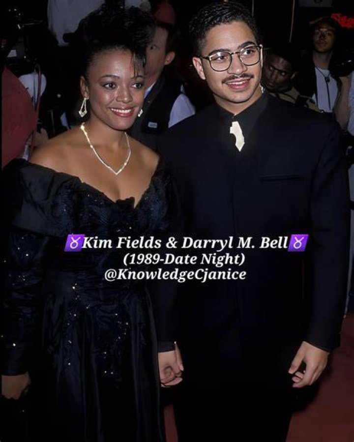 Darryl M. Bell 2023 Girlfriend, net worth, tattoos, smoking & body