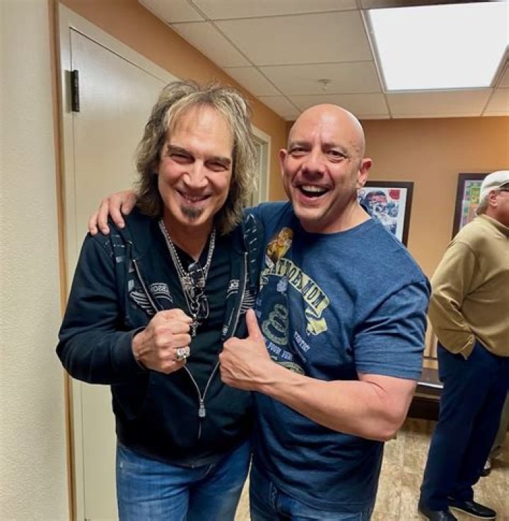 Dave Amato Interview REO Speedwagon, Ted Nugent, Richie Sambora