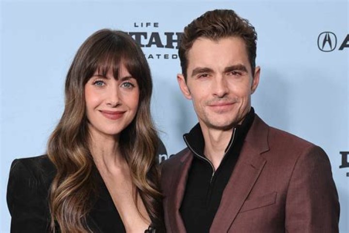 Dave Franco Height, Age, Wife, Net Worth, Body, Brother, Married, Hair