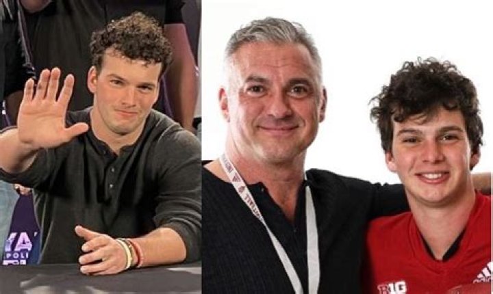 Declan McMahon Biography, Age, Height, Wife, Net Worth, Family |