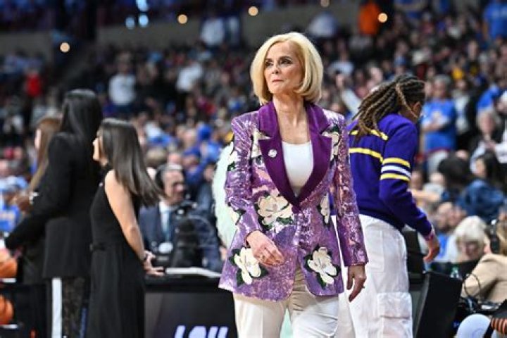 Decorated basketball coach Kim Mulkey shares highlights of career