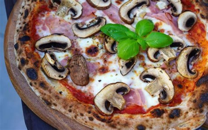 Dicey&rsquo;s! pizza nashville nashvillefood food pizzalover restaurant
