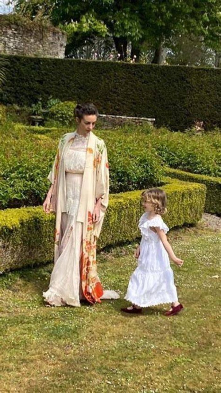 Discover The Enchanting Life Of Lady Iris Marina Aline Cholmondeley
